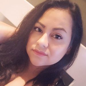 Meet your Posher, Carolina